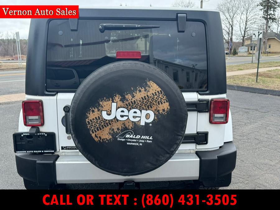 2013 Jeep Wrangler Sahara photo