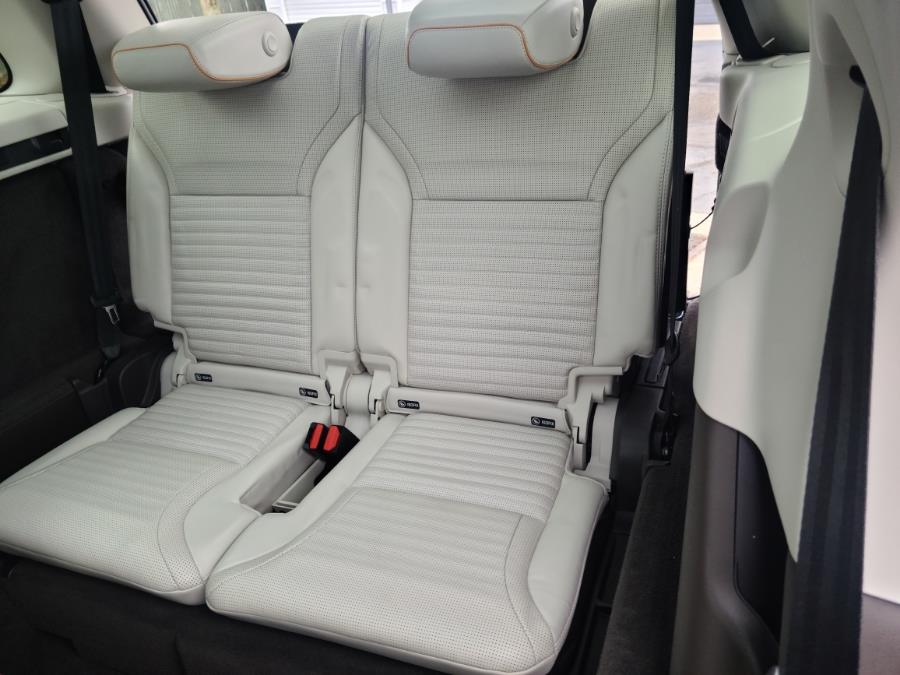 2017 Land Rover Discovery HSE Luxury Td6 Diesel photo