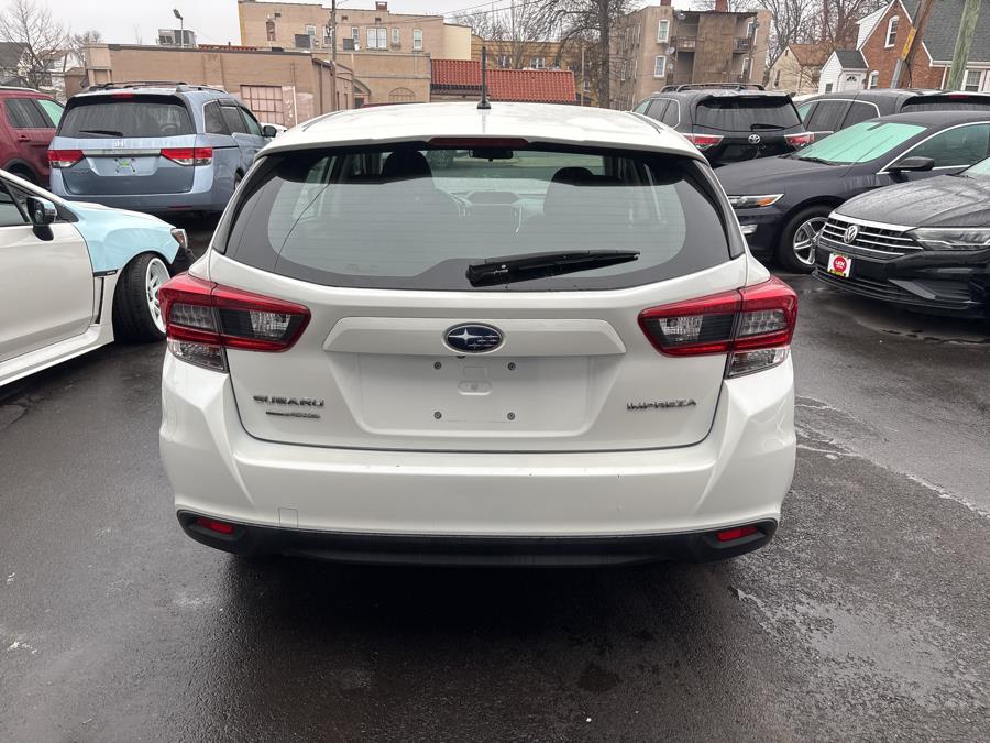 2020 Subaru Impreza 5-door CVT photo