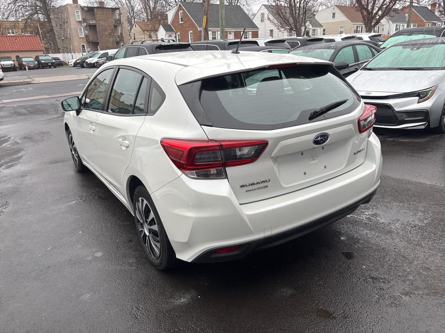 2020 Subaru Impreza 5-door CVT photo