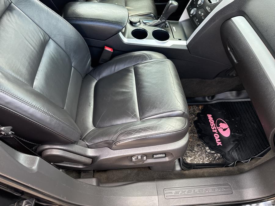 2014 Ford Explorer XLT photo