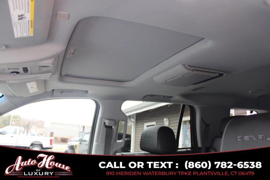 2019 GMC Yukon 4WD 4dr Denali photo