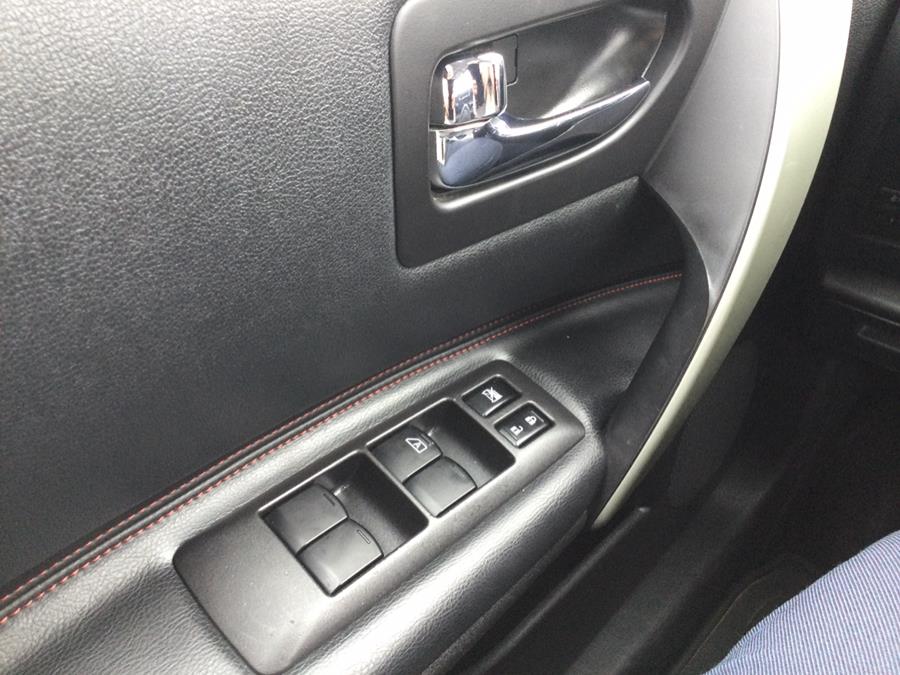 2013 Nissan Rogue S photo