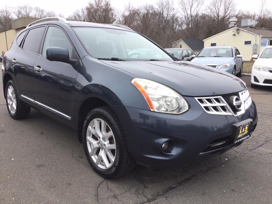 2013 Nissan Rogue S photo