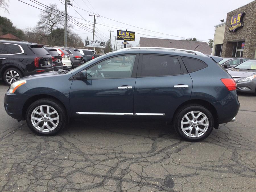 2013 Nissan Rogue S photo