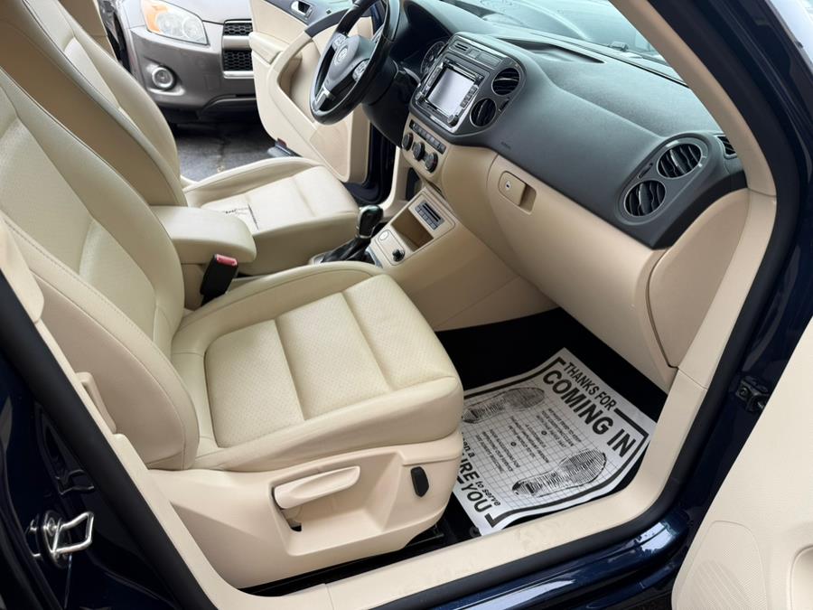 2014 Volkswagen Tiguan S 4Motion photo