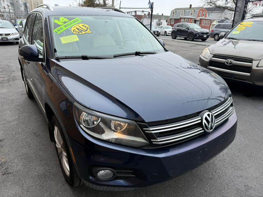 2014 Volkswagen Tiguan S 4Motion photo