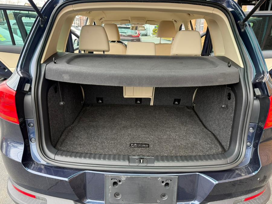 2014 Volkswagen Tiguan S 4Motion photo