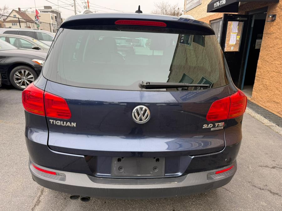 2014 Volkswagen Tiguan S 4Motion photo