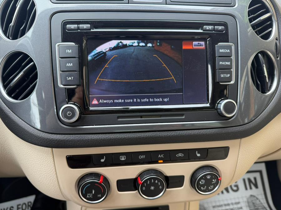 2014 Volkswagen Tiguan S 4Motion photo