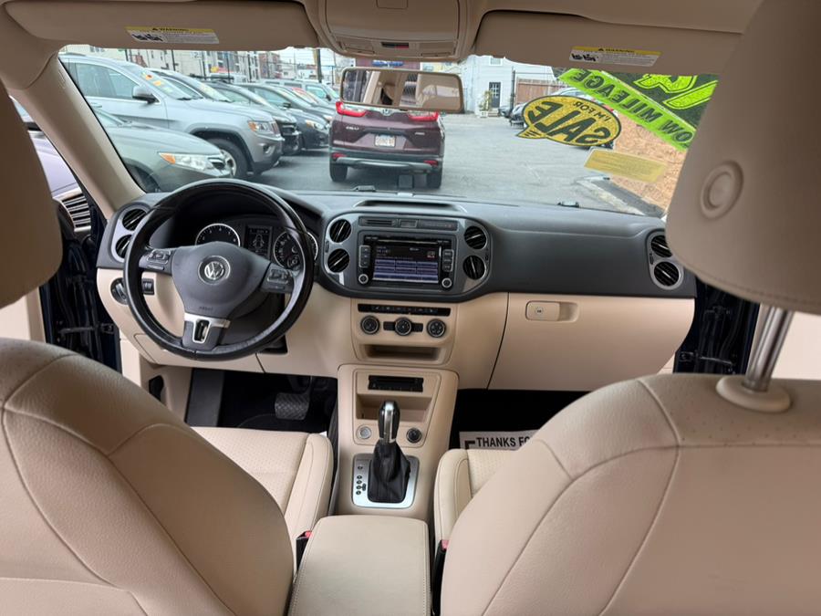 2014 Volkswagen Tiguan S 4Motion photo