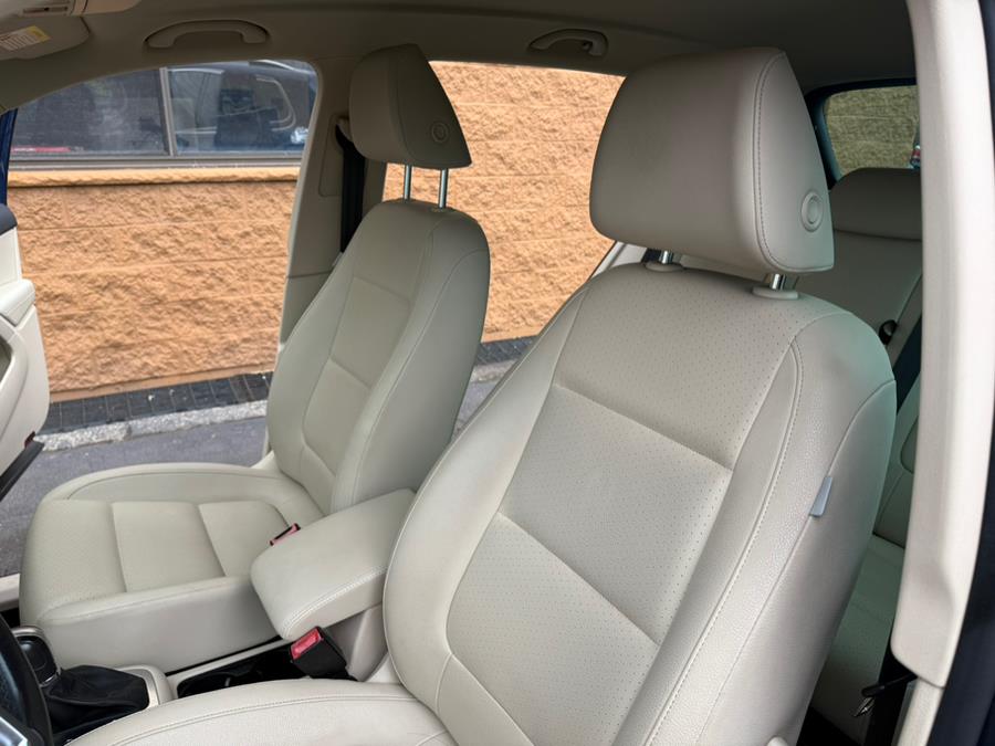 2014 Volkswagen Tiguan S 4Motion photo