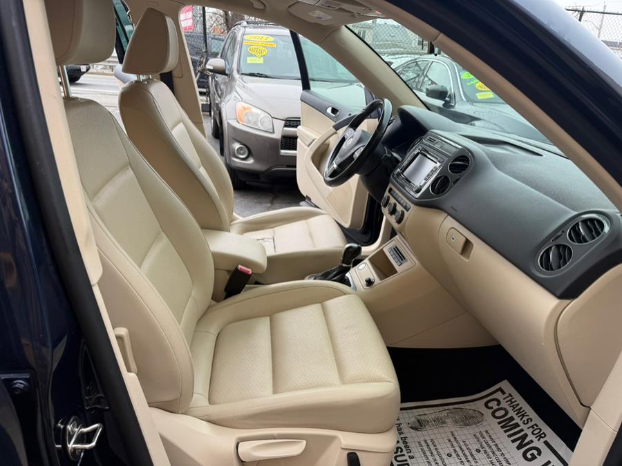 2014 Volkswagen Tiguan S 4Motion photo
