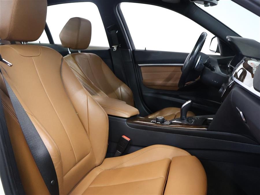 2017 BMW 3-Series 330 XI photo