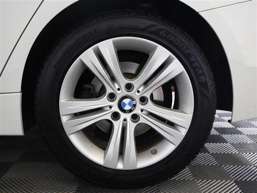 2017 BMW 3-Series 330 XI photo