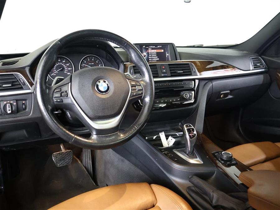 2017 BMW 3-Series 330 XI photo