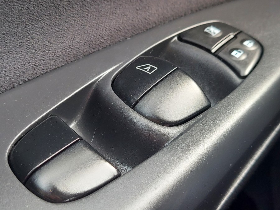 2013 Nissan Sentra S photo