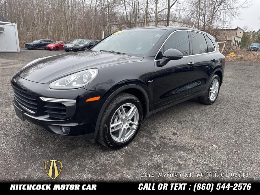 The 2015 Porsche Cayenne Diesel photos