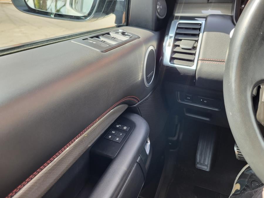 2018 Land Rover Discovery HSE V6 Supercharged photo