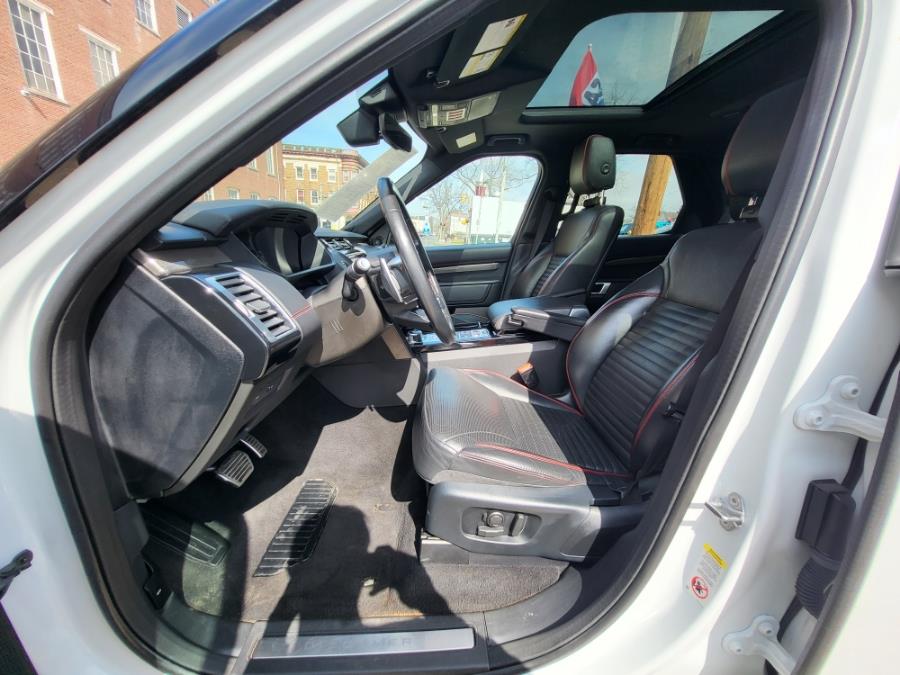 2018 Land Rover Discovery HSE V6 Supercharged photo