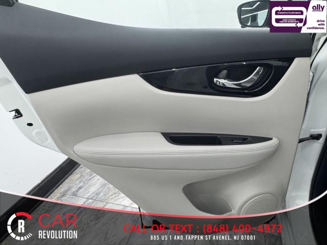 2021 Nissan Rogue Sport SL photo