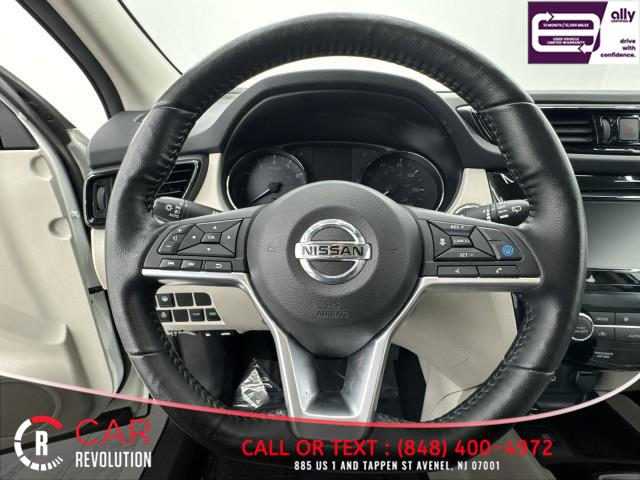 2021 Nissan Rogue Sport SL photo