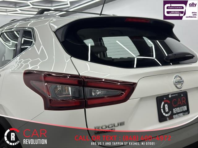 2021 Nissan Rogue Sport SL photo