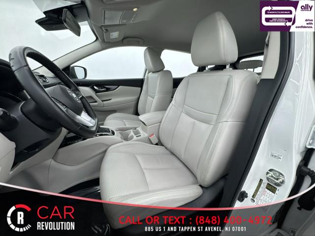 2021 Nissan Rogue Sport SL photo