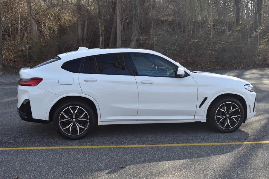 2022 BMW X4 xDrive30i AWD 4dr Sports Activ photo