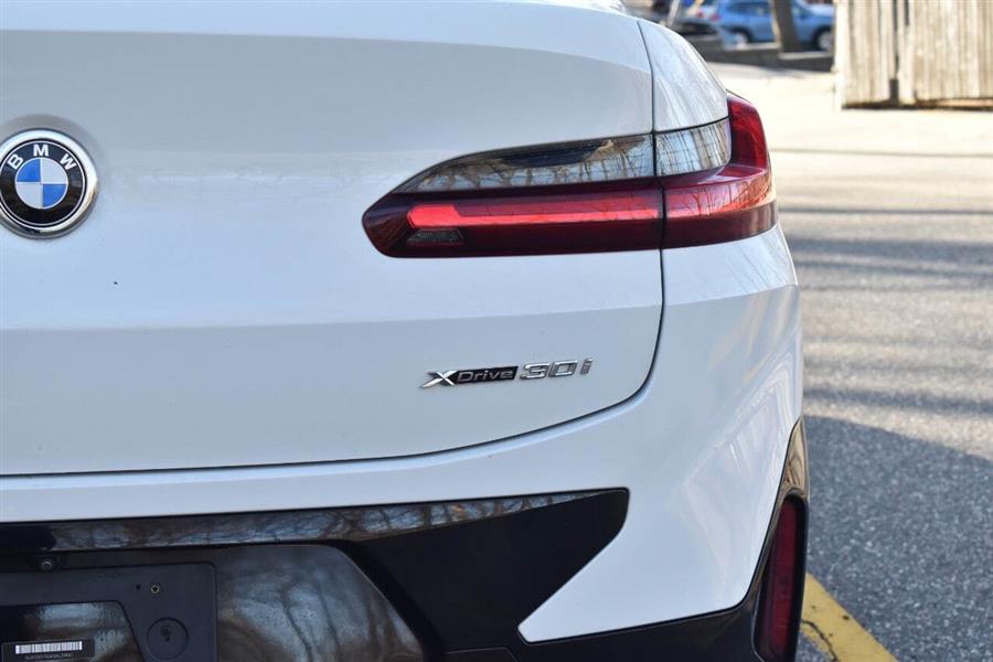 2022 BMW X4 xDrive30i AWD 4dr Sports Activ photo