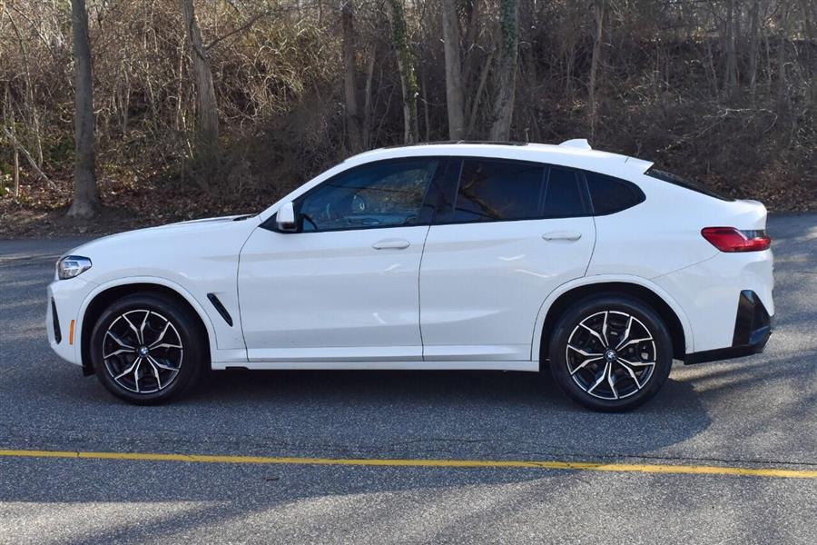 2022 BMW X4 xDrive30i AWD 4dr Sports Activ photo