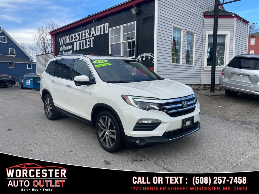 2016 Honda Pilot AWD 4dr Touring w/RES & Navi photo