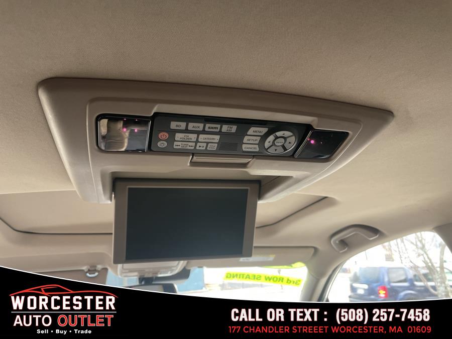 2016 Honda Pilot AWD 4dr Touring w/RES & Navi photo