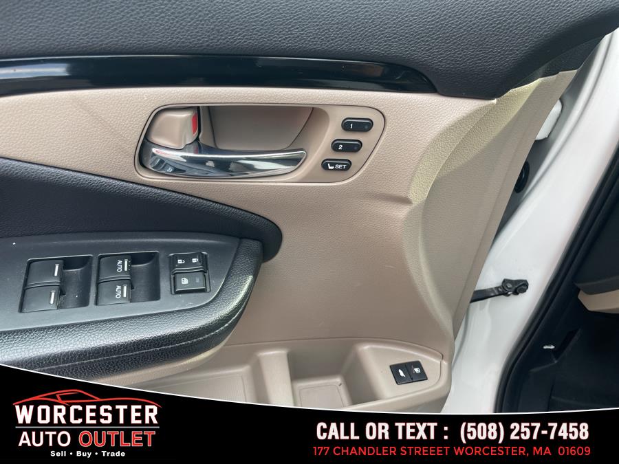 2016 Honda Pilot AWD 4dr Touring w/RES & Navi photo