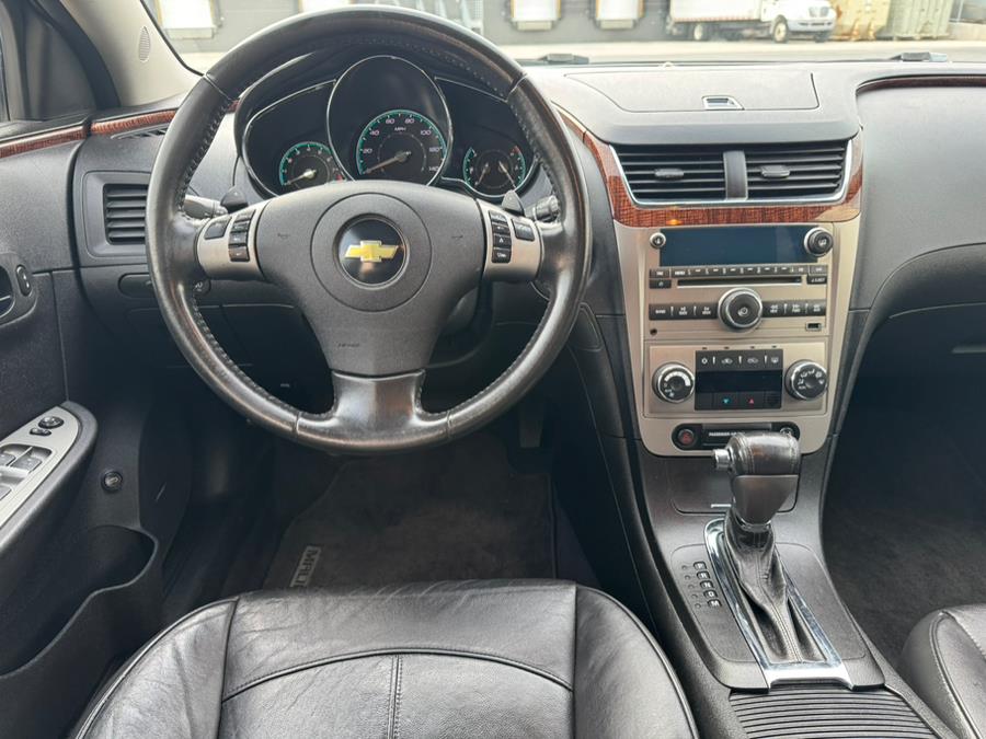 2010 Chevrolet Malibu LTZ photo