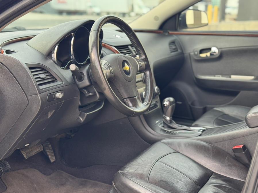 2010 Chevrolet Malibu LTZ photo