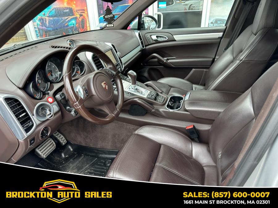 2013 Porsche Cayenne S photo