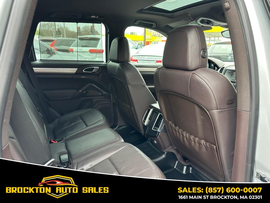 2013 Porsche Cayenne S photo