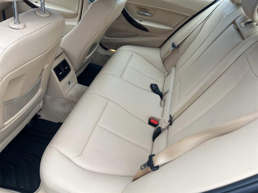 2015 BMW 3-Series 320i xDrive AWD 4dr Sedan photo