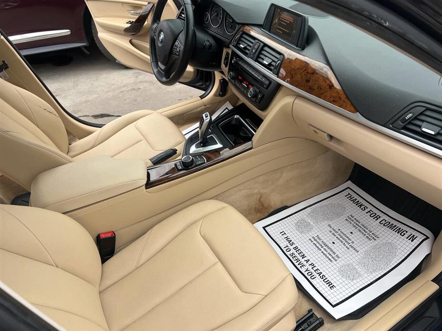 2015 BMW 3-Series 320i xDrive AWD 4dr Sedan photo