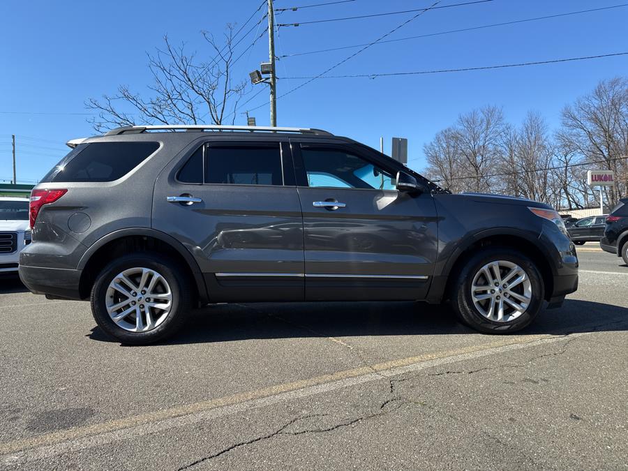 2015 Ford Explorer XLT photo