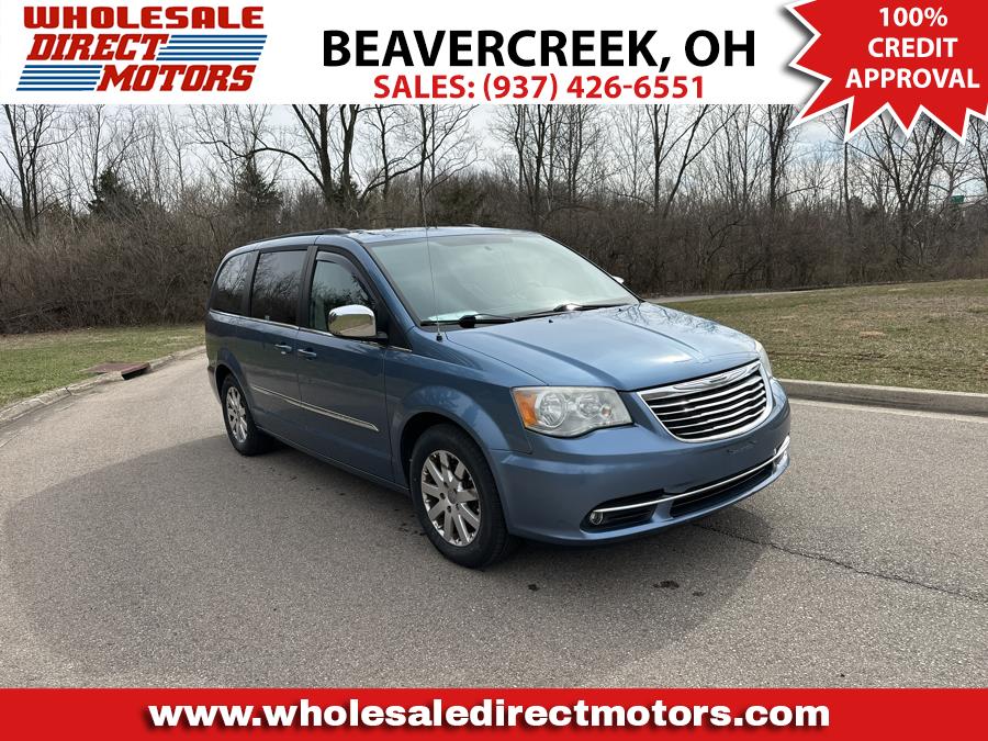 2011 Chrysler Town and Country Touring-L