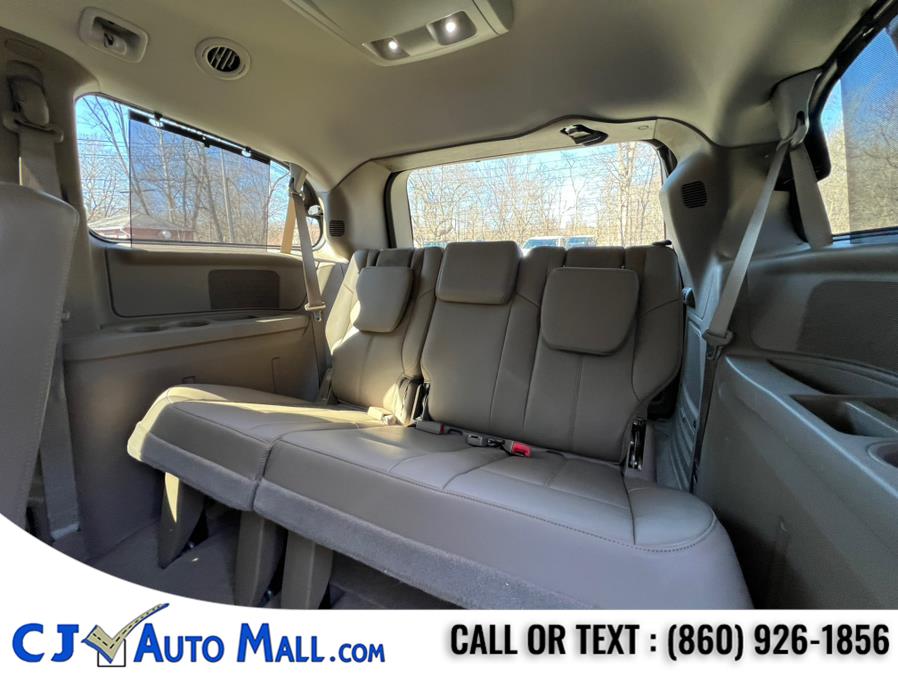 2015 Chrysler Town & Country 4dr Wgn Limited Platinum photo