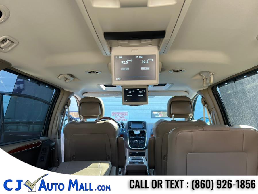 2015 Chrysler Town & Country 4dr Wgn Limited Platinum photo