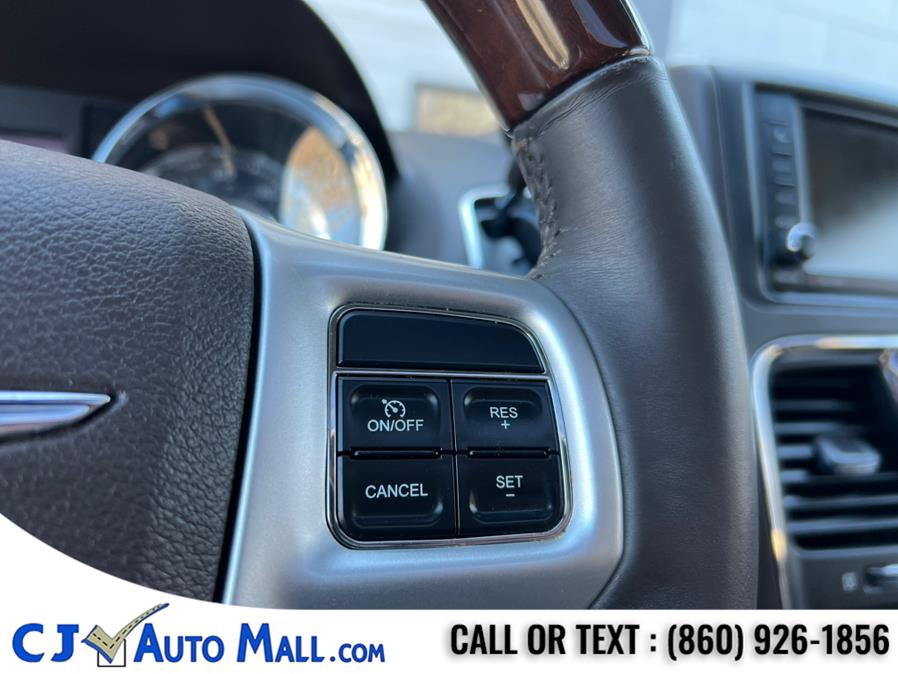 2015 Chrysler Town & Country 4dr Wgn Limited Platinum photo