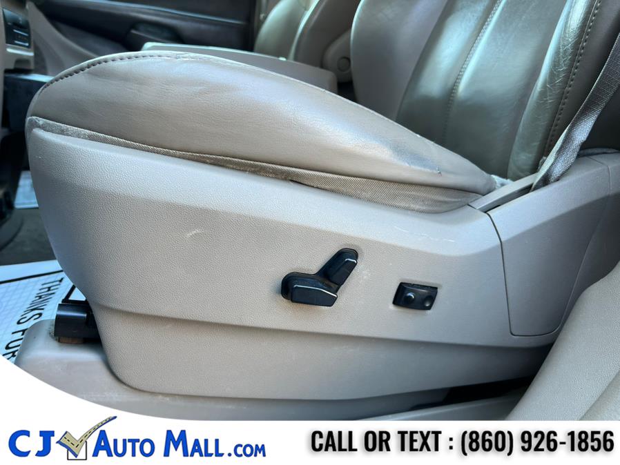 2015 Chrysler Town & Country 4dr Wgn Limited Platinum photo