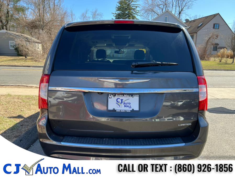 2015 Chrysler Town & Country 4dr Wgn Limited Platinum photo