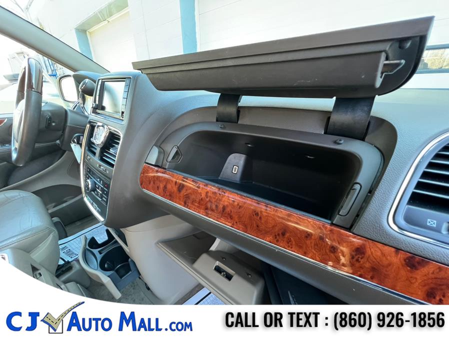 2015 Chrysler Town & Country 4dr Wgn Limited Platinum photo