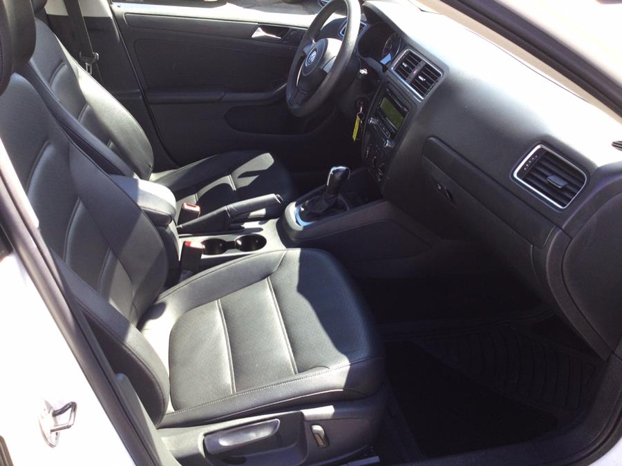 2014 Volkswagen Jetta SE PZEV photo