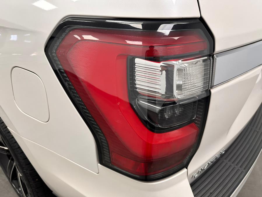 2019 Ford Expedition Limited 4x4 photo